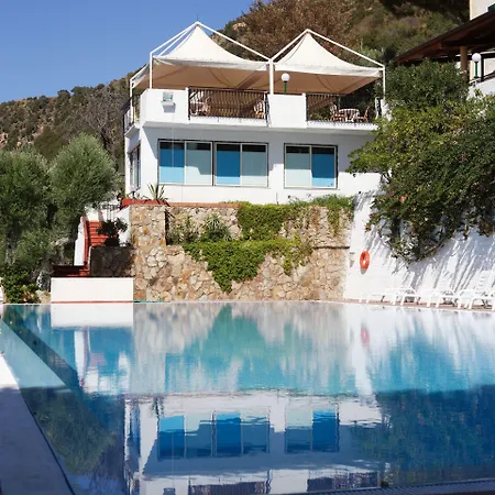 Ξενοδοχείο Capo Alaua 3*