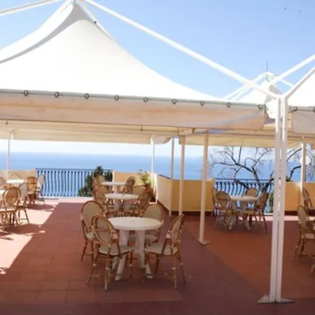 Capo Alaua Ξενοδοχείο 3*
